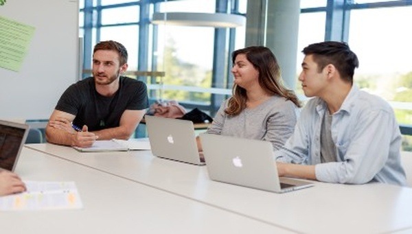 马来西亚双威大学设计学院全面指南:课程、作品集要求与学费